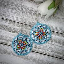 White Star Round Beaded Earrings